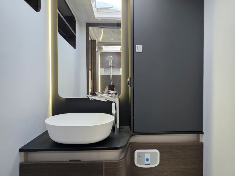 Adria Matrix 670 DL plus