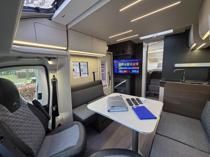 Adria Matrix 670 DL plus