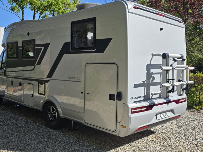 Adria Coral 670 DL Supreme 44H met E&P