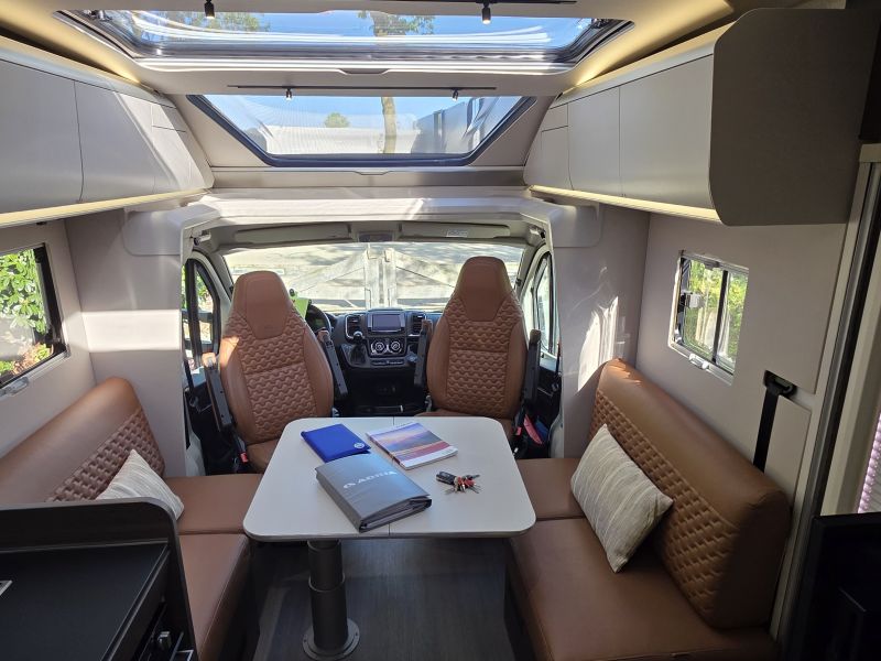 Adria Coral 670 DL Supreme 44H met E&P