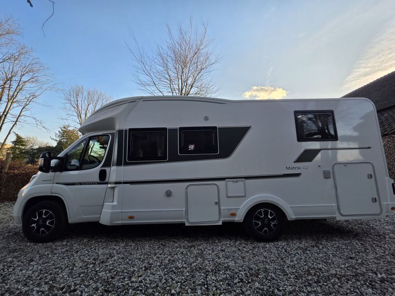 Adria Matrix 670 DC plus Face to face