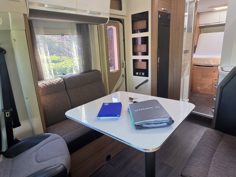 Adria Matrix 670 DC plus Face to face